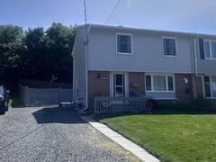 223A Ottawa AVE Elliot Lake Ontario, P5A 2N1