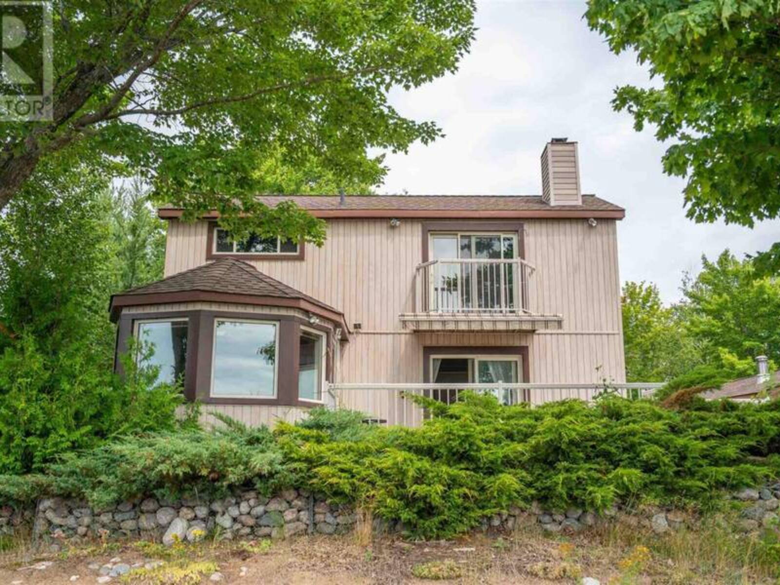 1966 Pineshores RD, North Algoma, Ontario P0S 1E0