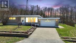 25 Gillanders RD | Elliot Lake Ontario | Slide Image Two
