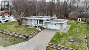 25 Gillanders RD | Elliot Lake Ontario | Slide Image Three