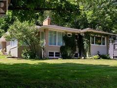 10 Thorneloe CRES Sault Ste. Marie Ontario, P6A 4J3