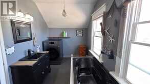 27 Abbott ST | Sault Ste. Marie Ontario | Slide Image Thirty-eight