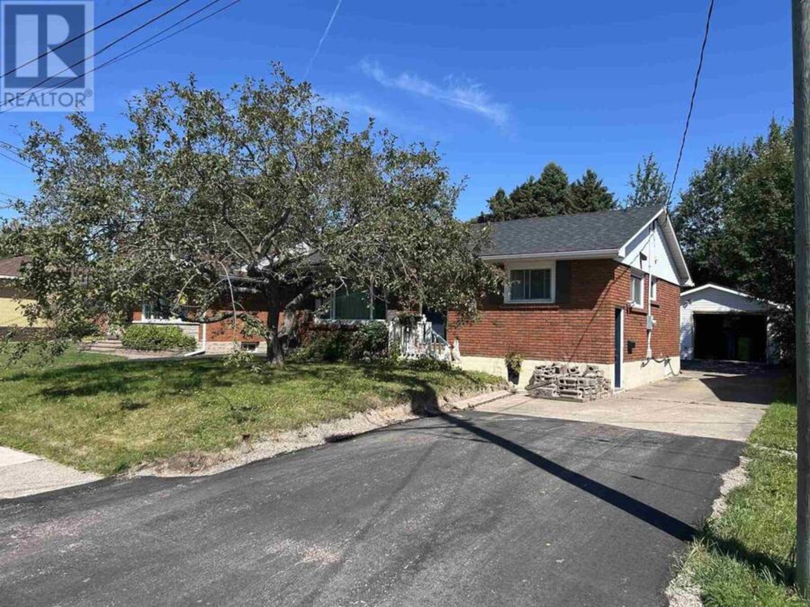 14 Nicolas AVE, Sault Ste. Marie, Ontario P6A 4E1