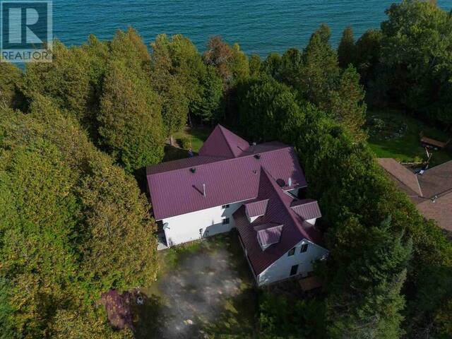 3882 Hamilton DR Hilton Beach Ontario, P0R 1G0 - 7 Bedrooms Waterfront Home For sale