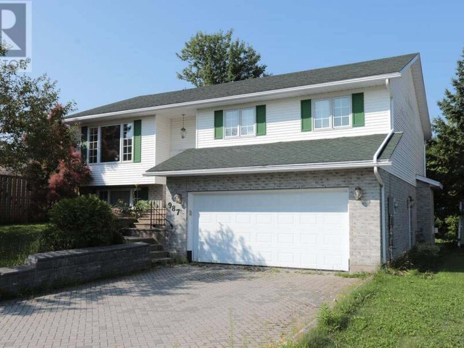 987 Lake ST, Sault Ste. Marie, Ontario P6B 6C9