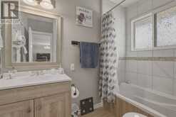 44 Axmith AVE | Elliot Lake Ontario | Slide Image Thirteen