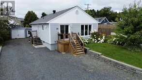 26 Hart RD | Elliot Lake Ontario | Slide Image One