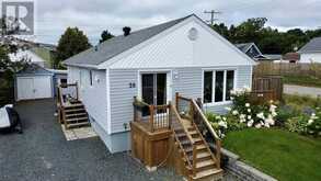 26 Hart RD | Elliot Lake Ontario | Slide Image Three