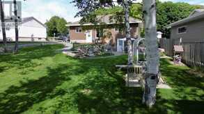 51 Axmith AVE | Elliot Lake Ontario | Slide Image Fifteen