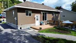51 Axmith AVE | Elliot Lake Ontario | Slide Image Seven