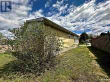12 LAUZON CRES | Elliot Lake Ontario | Slide Image Four