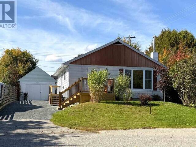 74 Roman AVE Elliot Lake Ontario, P5A 1S1 - 3 Bedrooms Home For Sale