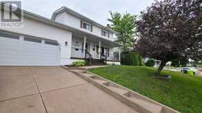 1007 Lake ST | Sault Ste. Marie Ontario | Slide Image Three