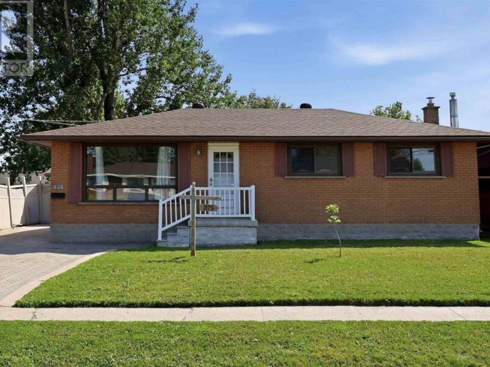 371 Doncaster RD, Sault Ste. Marie, Ontario P6C 2V1