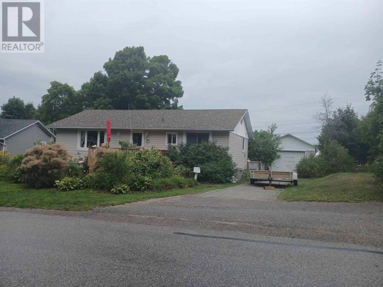 20 Gillanders RD, Elliot Lake, Ontario P5A 1W3