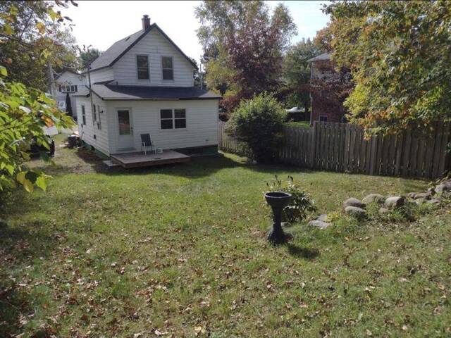 48 Hudson ST Blind River Ontario, P0R 1B0 - 3 Bedrooms Waterfront Home For sale