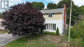 29 Milliken RD | Elliot Lake Ontario | Slide Image Twenty-seven