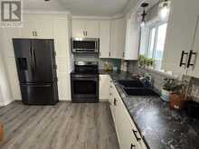 31 Hirshhorn AVE | Elliot Lake Ontario | Slide Image Fifteen