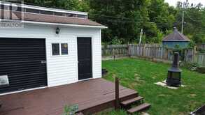 31 Hirshhorn AVE | Elliot Lake Ontario | Slide Image Seven