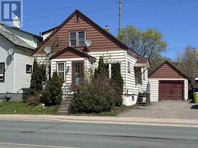 904 Wellington ST Sault Ste. Marie Ontario, P6A 2N5 - Multi-family Home For Sale