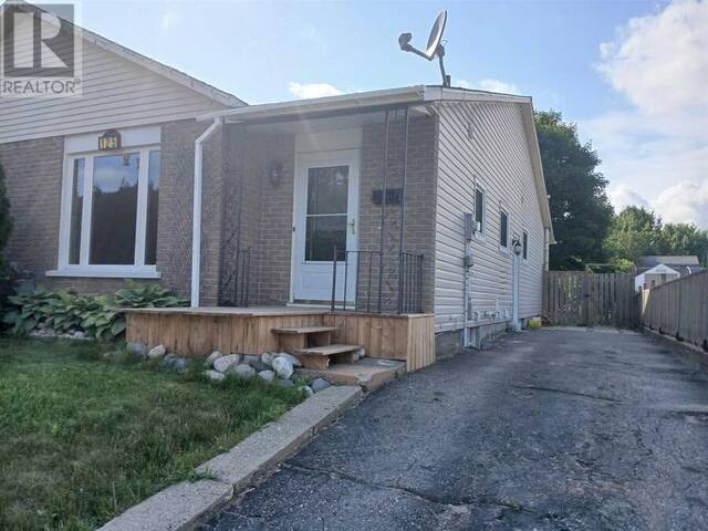 125 Laurier RD Elliot Lake Ontario, P5A 2V1 - 3 Bedrooms Home For Sale