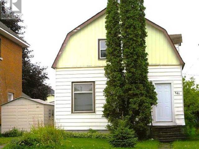 141 Cathcart ST Sault Ste. Marie Ontario, P6A 1E2 - 3 Bedrooms Home For Sale