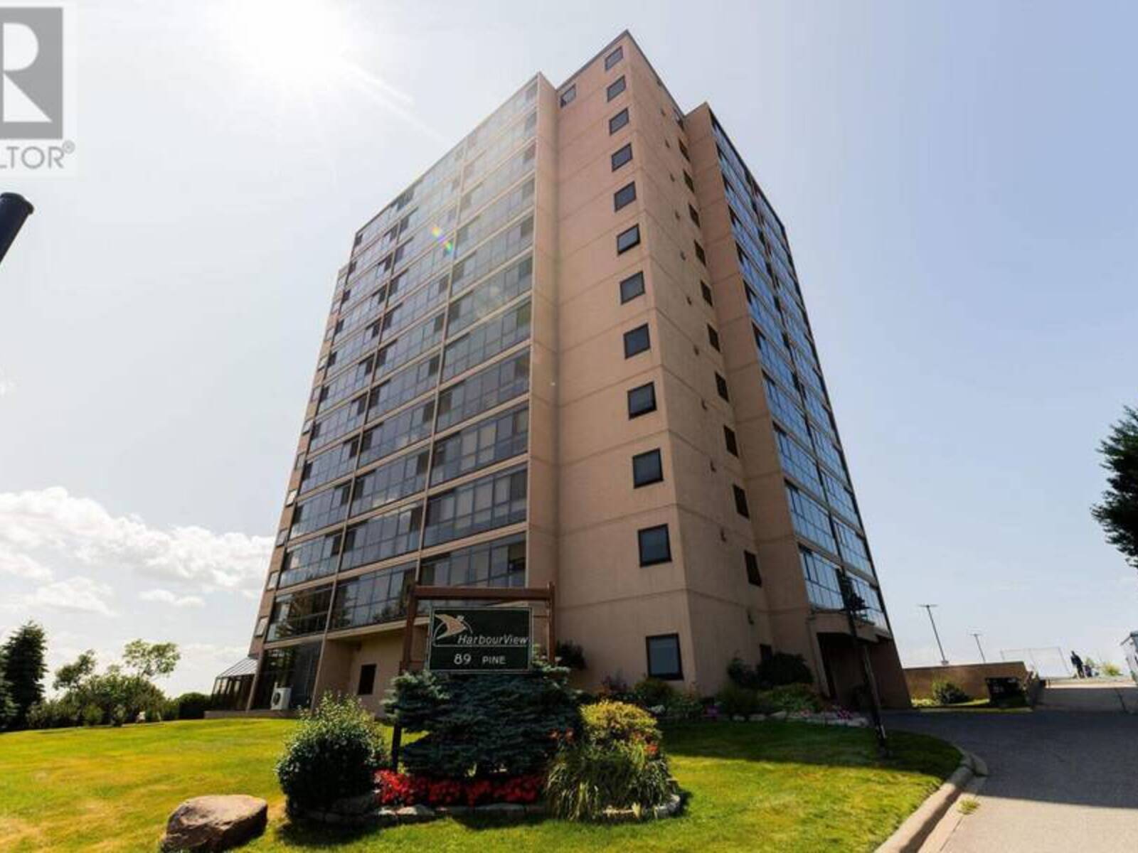 89 Pine ST # 805, Sault Ste. Marie, Ontario P6A 6M6