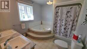 34 Fairmount DR | Sault Ste. Marie Ontario | Slide Image Forty-three