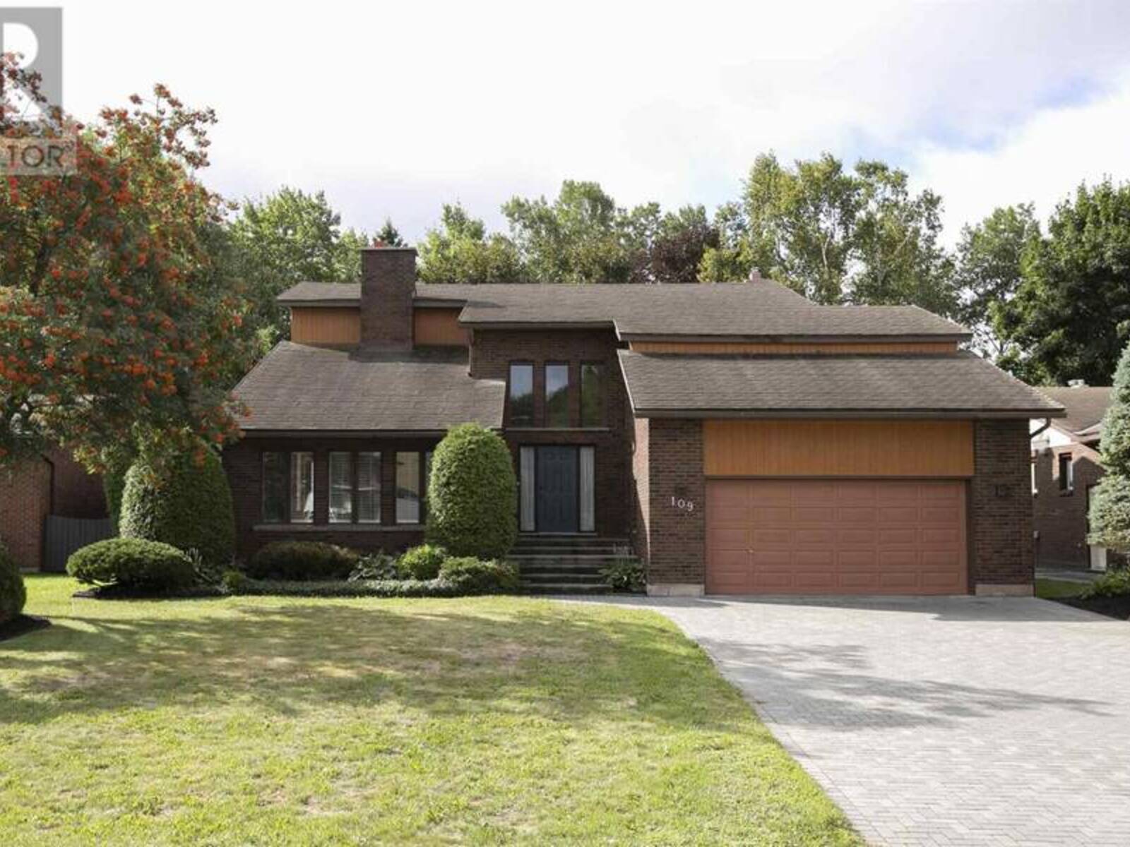 109 Greenview LN, Sault Ste. Marie, Ontario P6A 1L1