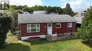29 Birch RD | Elliot Lake Ontario | Slide Image Two