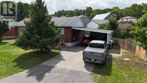 29 Birch RD | Elliot Lake Ontario | Slide Image Five