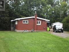 104 White Oak DR W Sault Ste. Marie Ontario, P6C 2H8