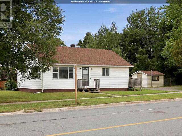 1572 Wellington ST E Sault Ste. Marie Ontario, P6A 2R7 - 2 Bedrooms Home For Sale