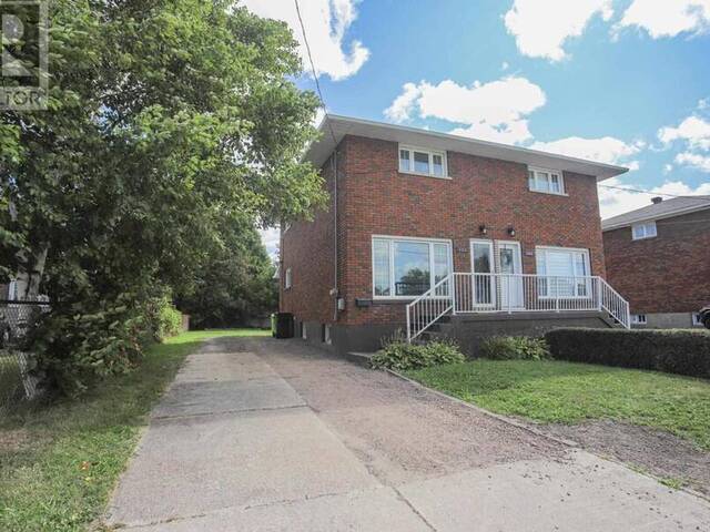382 Farwell TER Sault Ste. Marie Ontario, P6C 4B7 - 3 Bedrooms Home For Sale