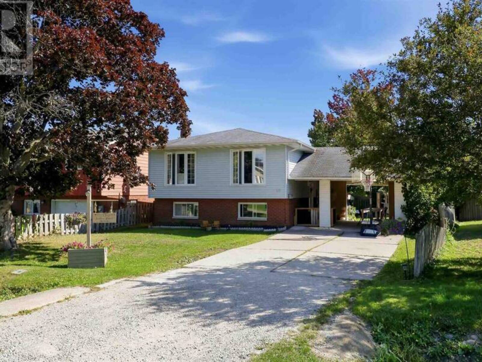15 Sutton PL, Sault Ste. Marie, Ontario P6A 6A8