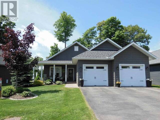 93 Crimson Ridge DR Sault Ste. Marie Ontario, P6A 0B5 - 4 Bedrooms Home For Sale