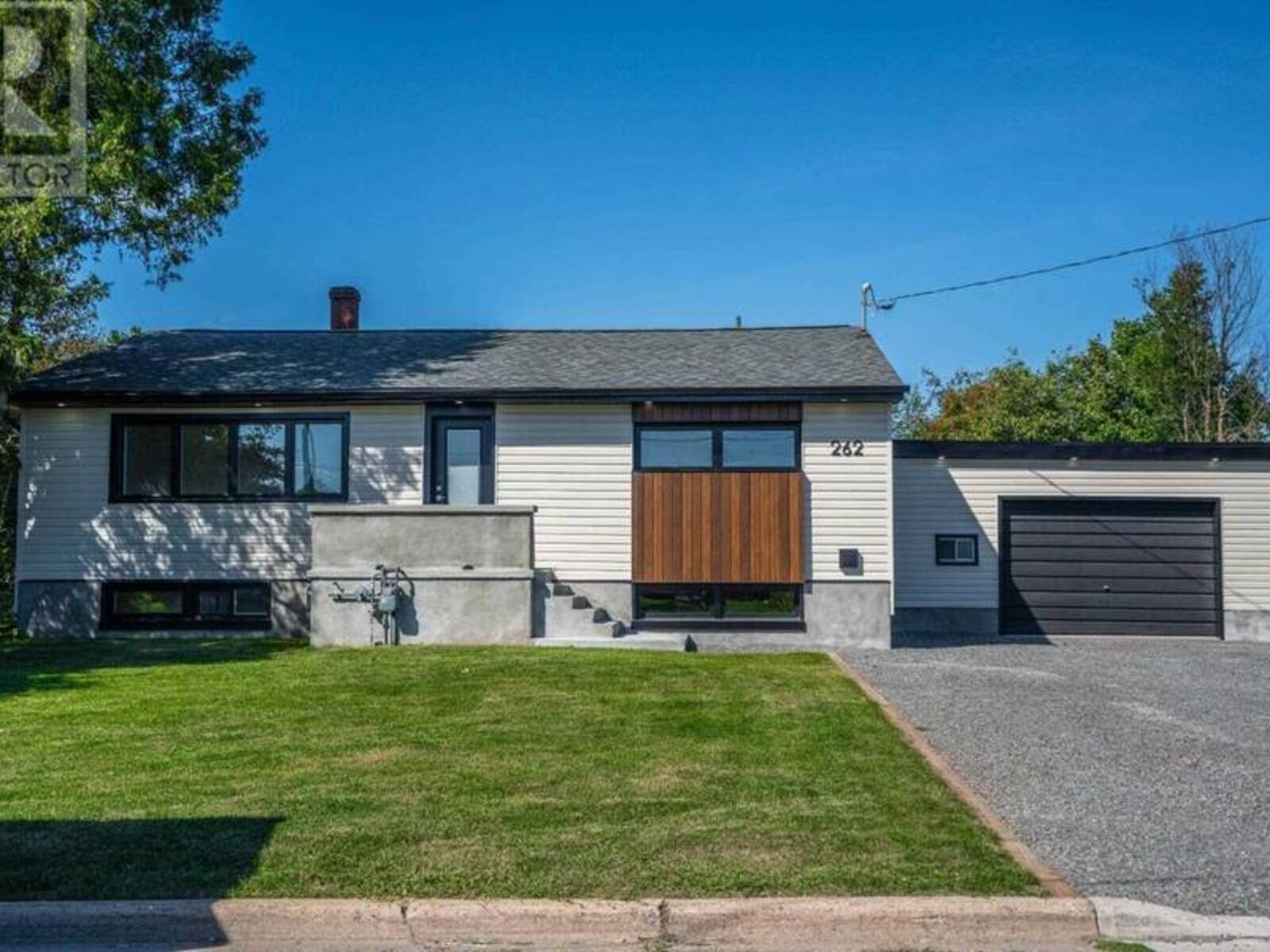 262 Kingsford RD, Sault Ste. Marie, Ontario P6C 2W1