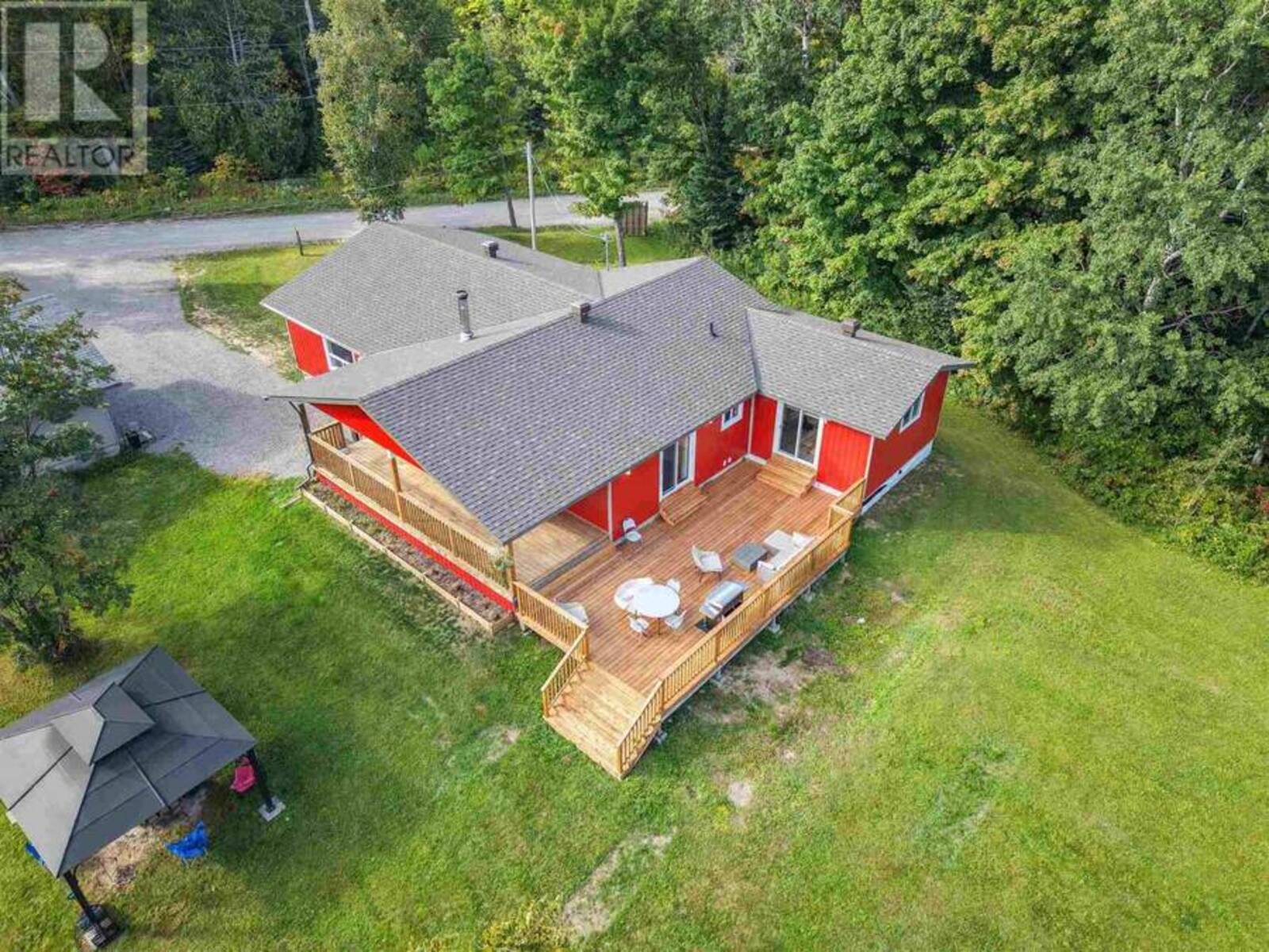 24 Olar RD, North Algoma, Ontario P0S 1E0