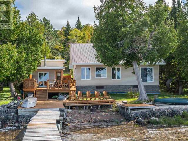 25 Harmony Beach RD North Algoma Ontario, P0S 1E0 - 3 Bedrooms Waterfront Home For sale