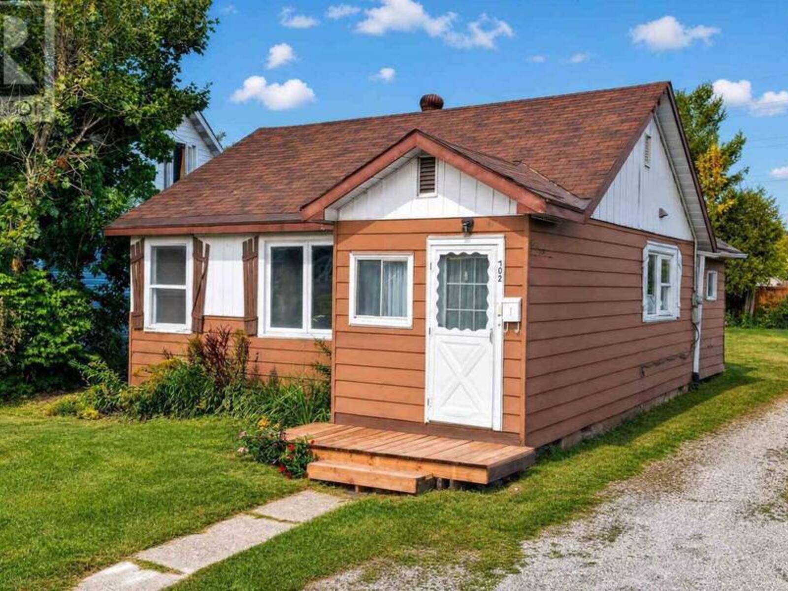 702 Lennox AVE, Sault Ste. Marie, Ontario P6C 3P8