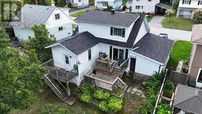 22 Birch RD | Elliot Lake Ontario | Slide Image Four