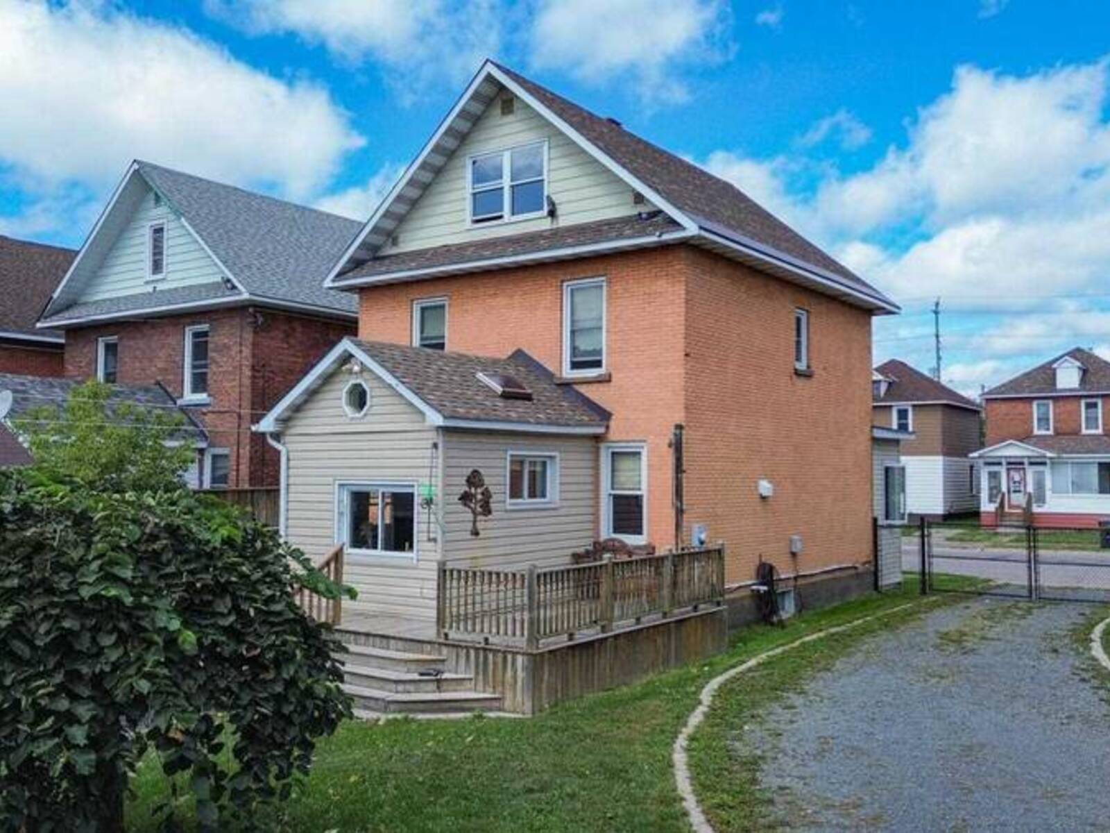 122 Alexandra ST, Sault Ste. Marie, Ontario P6A 1J4