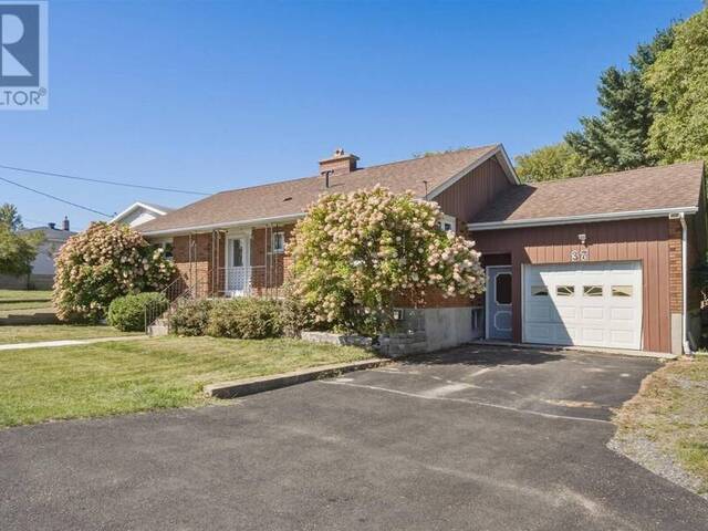 37 Huron AVE Blind River Ontario, P0R 1B0 - 3 Bedrooms Home For Sale