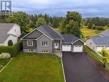 126 Queensgate BLVD | Sault Ste. Marie Ontario | Slide Image Forty-four