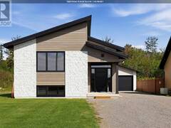 215 Greenfield DR Sault Ste. Marie Ontario, P6C 3T3