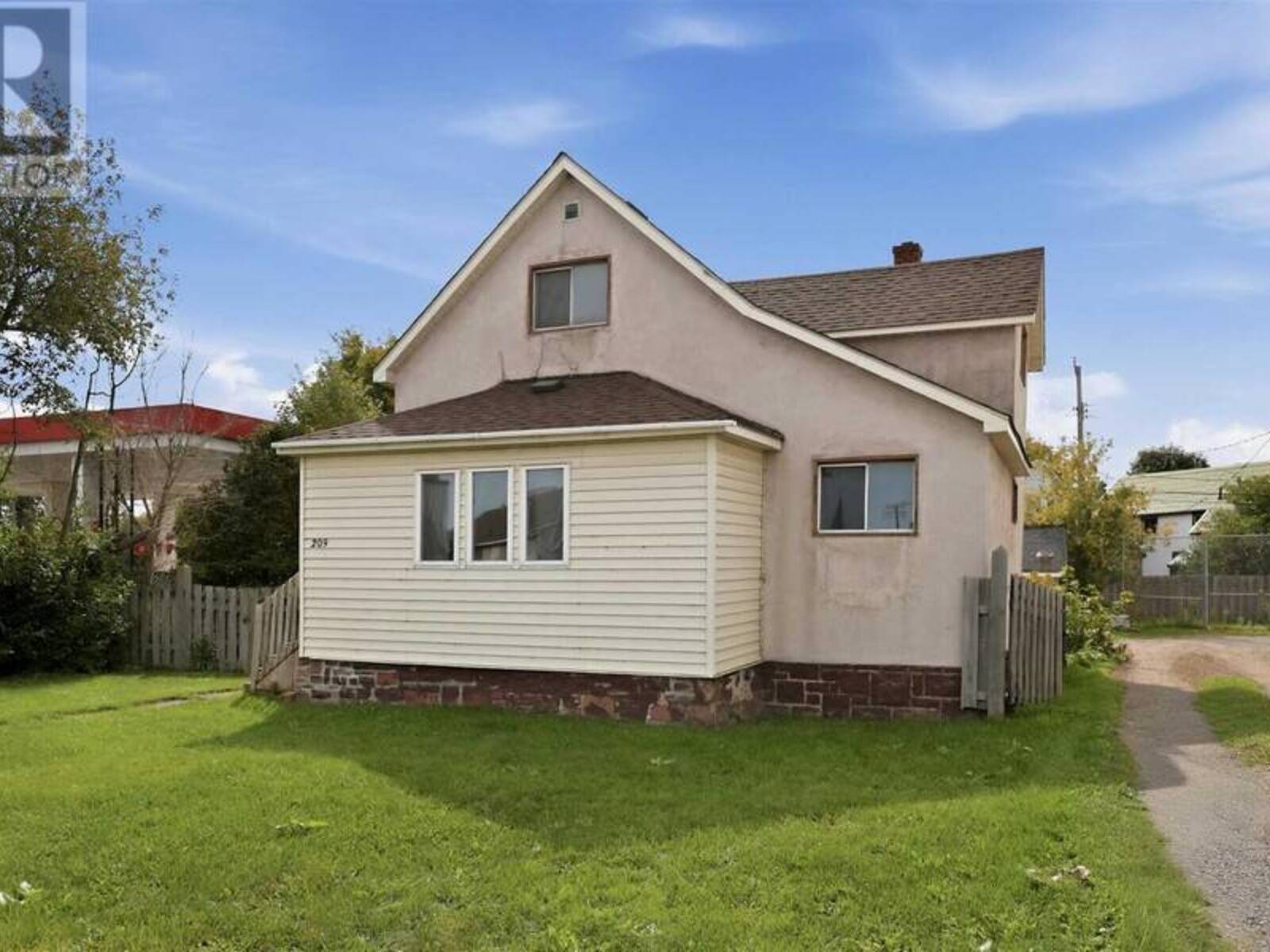 209 Wellington ST W, Sault Ste. Marie, Ontario P6A 1H5