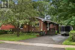 19 Illinois AVE | Sault Ste. Marie Ontario | Slide Image One