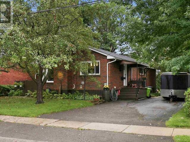 19 Illinois AVE Sault Ste. Marie Ontario, P6A 4M2 - 4 Bedrooms Home For Sale