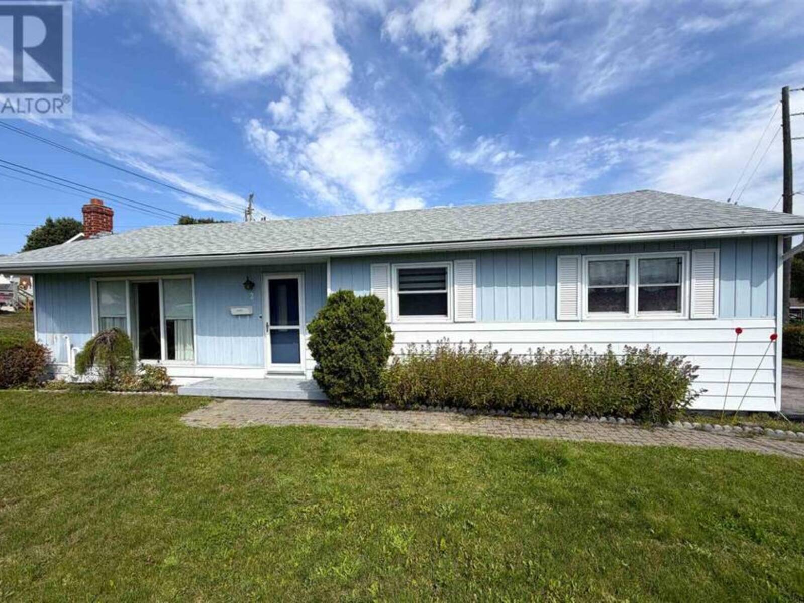 2 Tecumseh RD, Elliot Lake, Ontario P5A 1M1