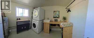 87 Colwill DR | Elliot Lake Ontario | Slide Image Fourteen